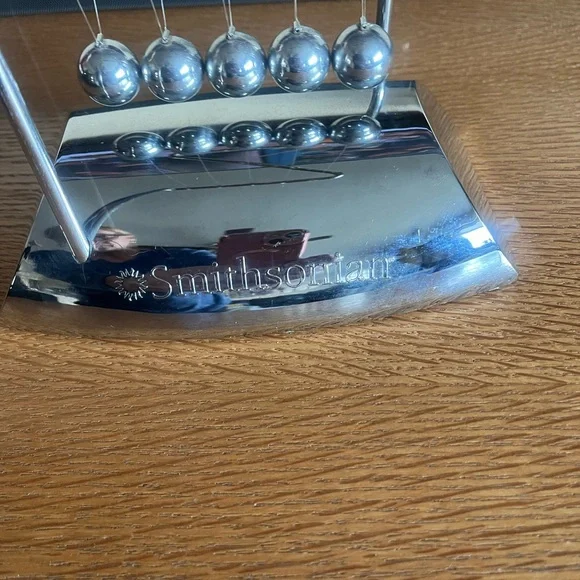Smithsonian Silver Newton's Cradle - Picture 5 of 6